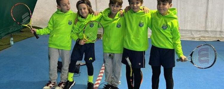 ALCUNI-ALLIEVI-DELLA-SCUOLA-TENNIS-2--e1706252798183