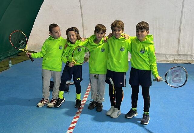 ALCUNI-ALLIEVI-DELLA-SCUOLA-TENNIS-2--e1706252798183